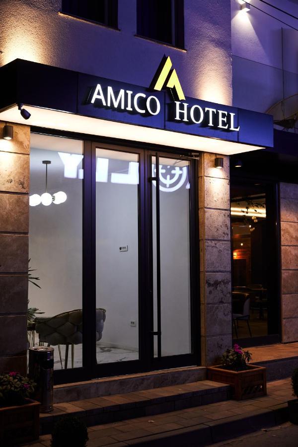 Amico Hotel Pristina Exterior foto
